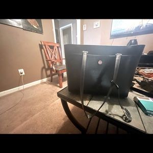 Michael khors large black purse 2 large side pockets  all black never used